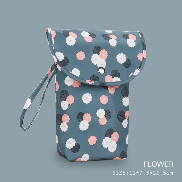 Wasserdichte Baby-Wickeltasche für unterwegs – 1+1 Gratis Aktion