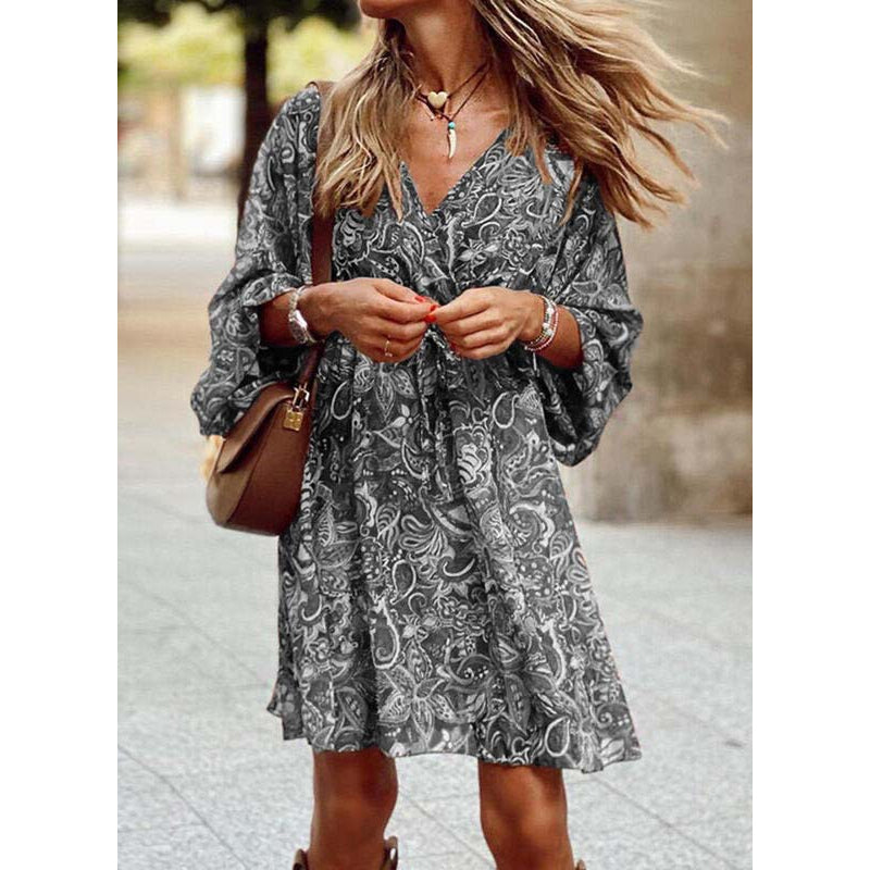 Herbstliches Midikleid mit taillierter Passform – Elina