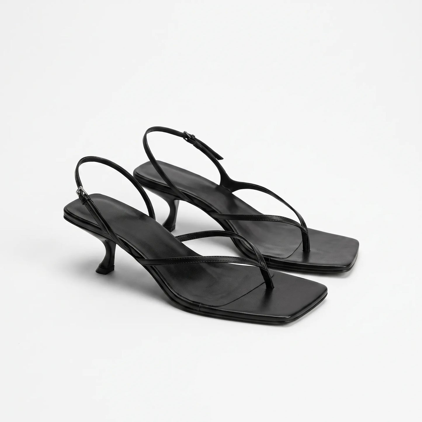 Retro-Riemchensandalen Mit Absatz Und Eckiger Zehenpartie - Laura