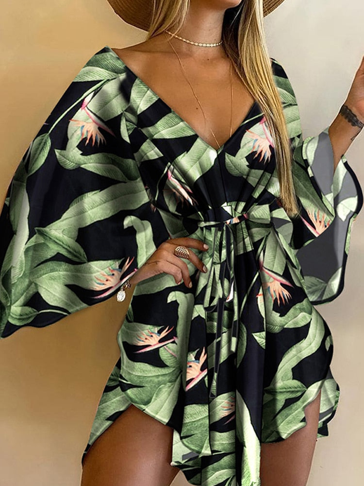 Mini-Kleid mit Fledermausärmeln – Marit