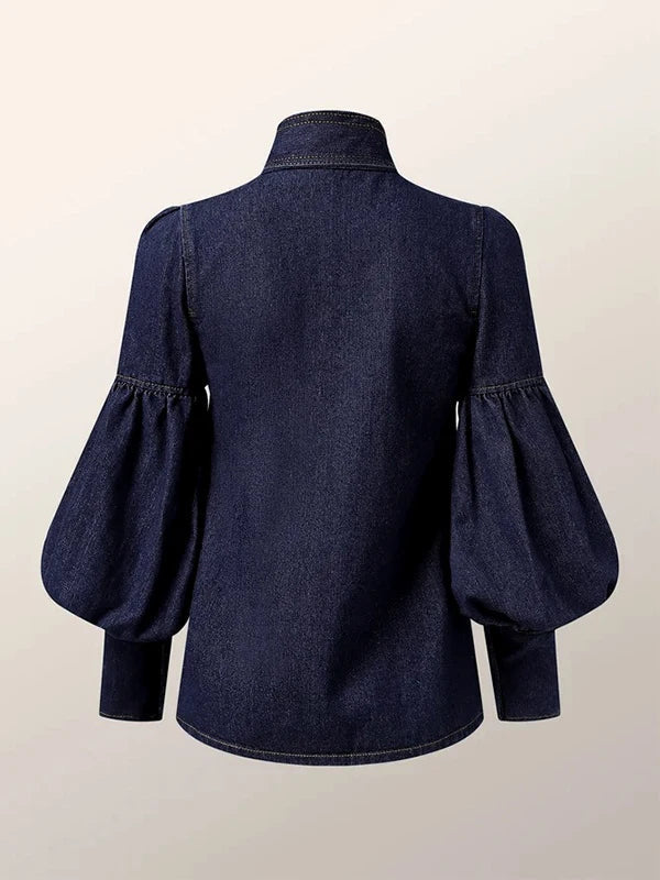 Dunkelblaue Jeansbluse mit Puffärmeln, Damenmode, elegantes Design, Rückansicht.