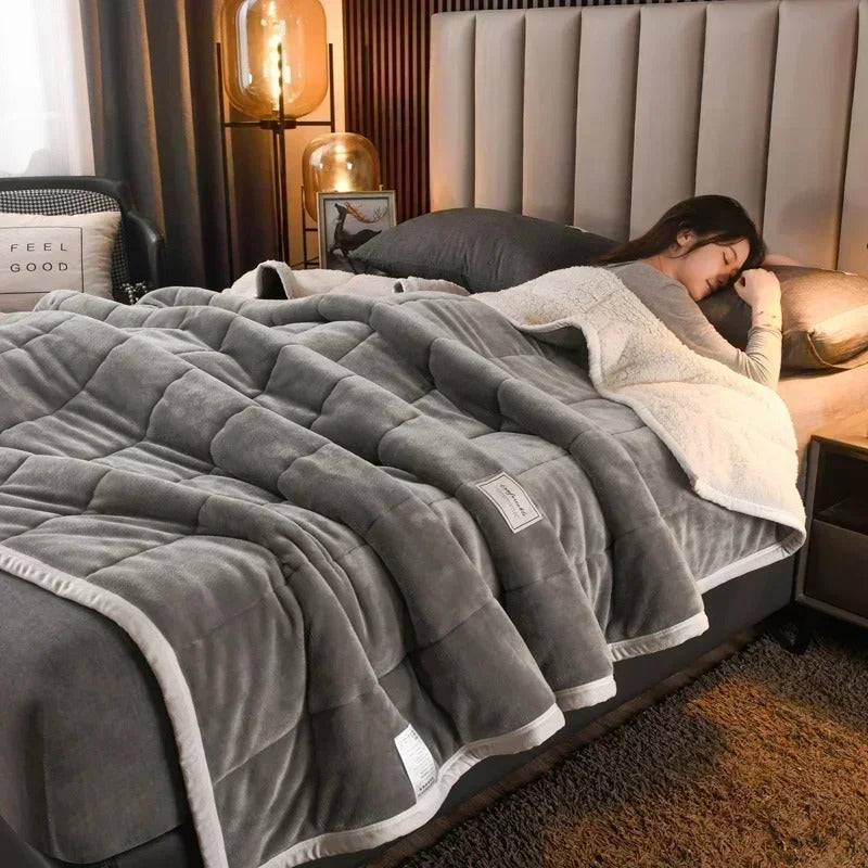 Warme Flanell-Korallfleece-Decke für Herbst & Winter – CosyBlanket