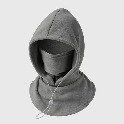 Graue Fleece-Kapuze mit Gesichtsschutz und hellem Kordelzug, Einzelansicht auf hellem Hintergrund 6