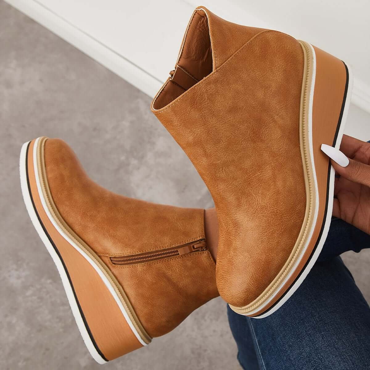 Stilvoller Herbst-Keilabsatz-Stiefel – Mila