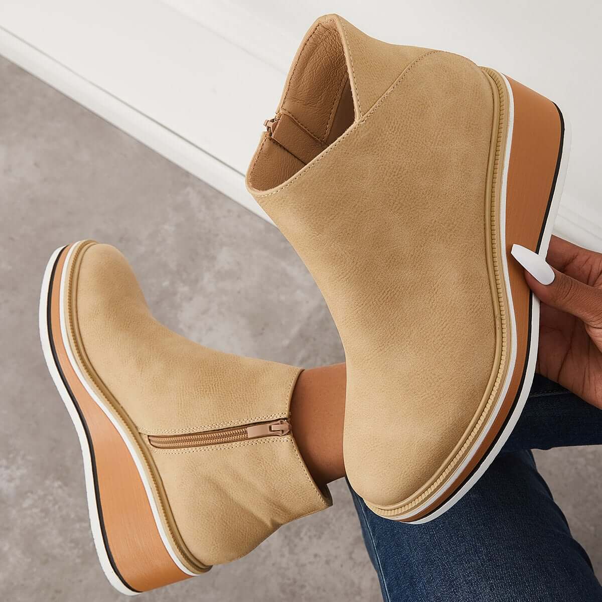 Stilvoller Herbst-Keilabsatz-Stiefel – Mila