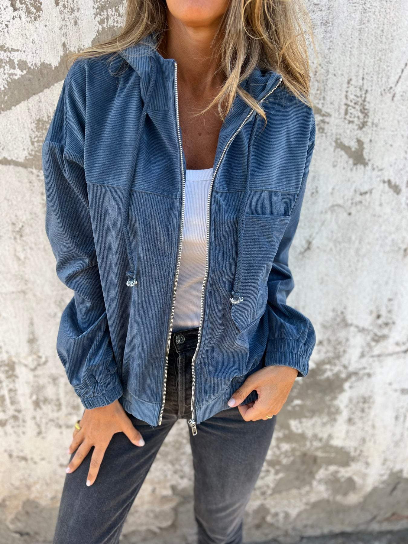 Damen Herbst-Freizeitjacke mit Kapuze und Reißverschluss – Liana