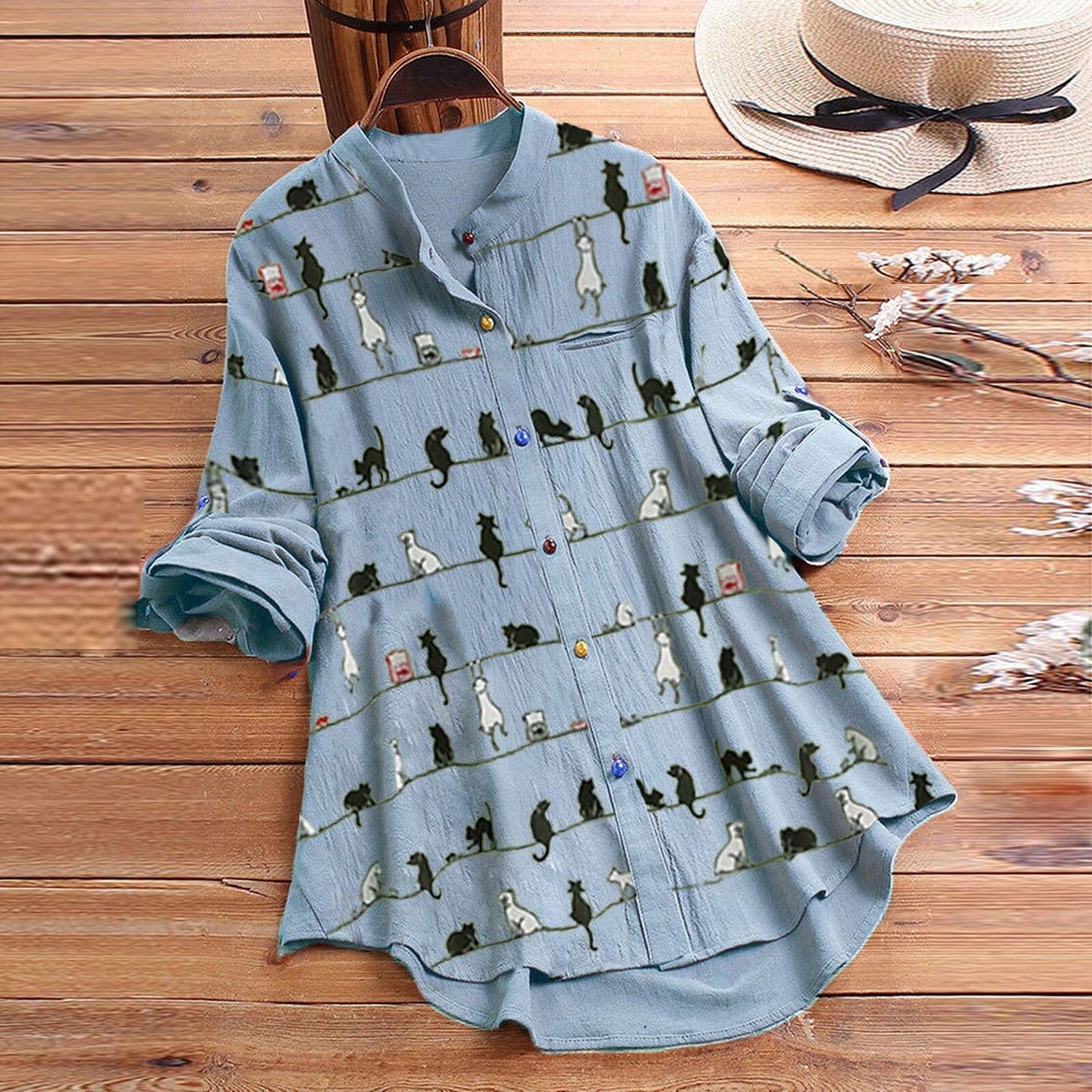 Herbstliche Damenbluse mit Katzenmotiv & Knopfleiste – Kaja