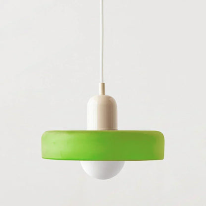 Bauhaus Buntglas-Pendelleuchte mit grünem Glasschirm und cremefarbener Kappe