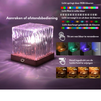 Wellenwürfel-LED-Tischlampe als Detail mit gewelltem Glas und Touch-Taste am Sockel