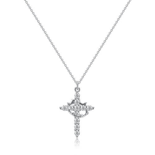 Silberfarbene Kreuzkette mit Kronenmotiv und Steinbesatz, Detailansicht des Anhängers an der feinen Gliederkette. 6