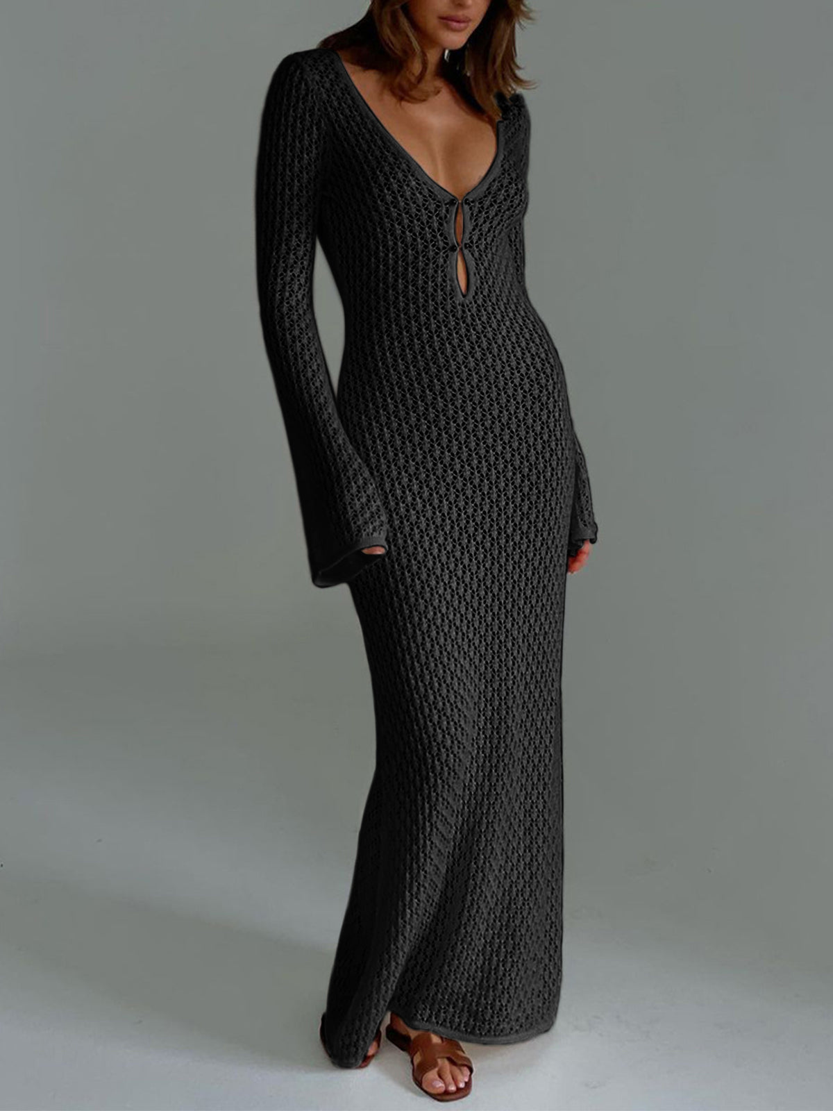 Langes Strandkleid mit Rückenausschnitt und V-Ausschnitt – Celina