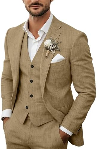 Herren 3-teiliger Anzug in Sandbeige mit Weste, weißem Hemd, Einstecktuch und Blumenanstecker