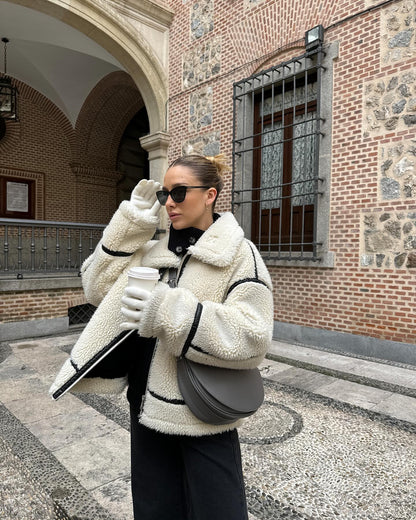Teddy-Pilotenjacke – Dilara | Winterlich, Kuschelig, Oversized & Stilvoll!