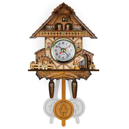 Wanduhr im Fachwerk-Look mit Wasserrad, Hund am Zaun, Frau mit Korb, Tanzpaar auf dem Balkon und Pendel. 8