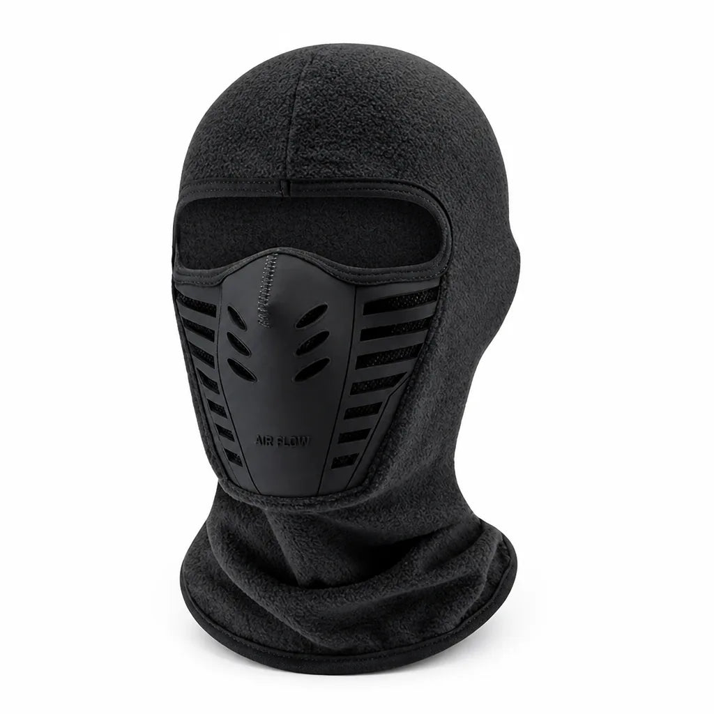 Sturmhaube aus dunklem Fleece schräg von vorn mit schwarzem Atemeinsatz, Lüftungsschlitzen und seitlichen Netzstreifen. 8