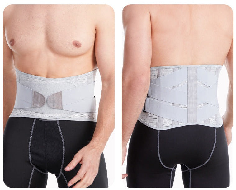 Mann trägt grauen Rückenstützgürtel, orthopädisch, verstellbar, für Lendenwirbelsäule.