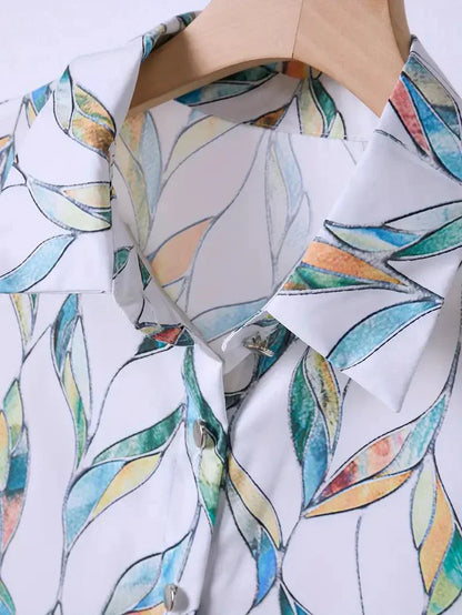 Herbstliche Damenbluse mit abstraktem Muster und Knopfleiste – Marlene