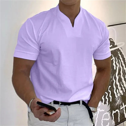 Atmungsaktives Herren Fitnessshirt mit V-Ausschnitt –  Timo