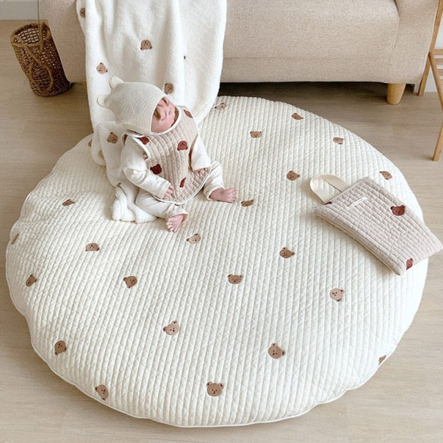 Gepolsterte Baby-Krabbelmatte aus Baumwolle mit Tiermotiv-Stickerei – 80 cm