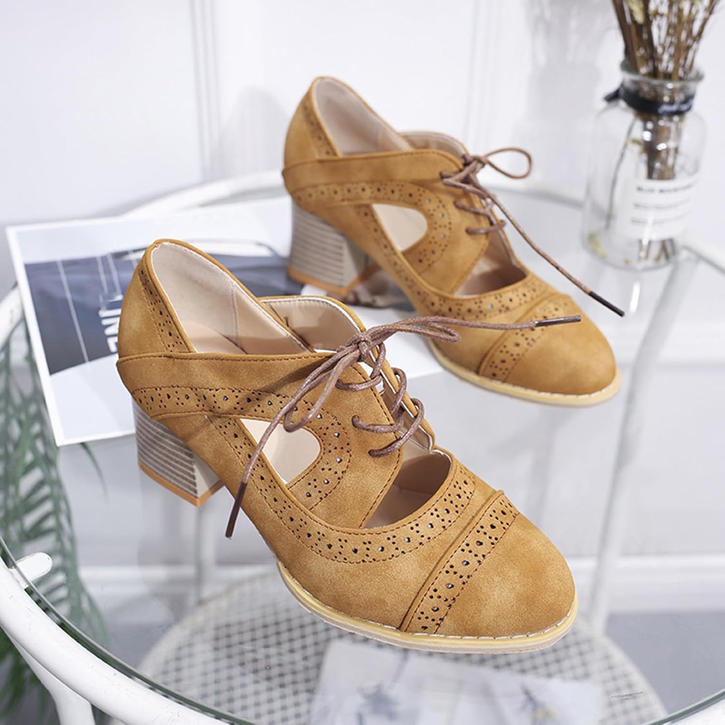 Wildlederoptik Dirndl-Schnürpumps – Katharina Oktoberfest 2026
