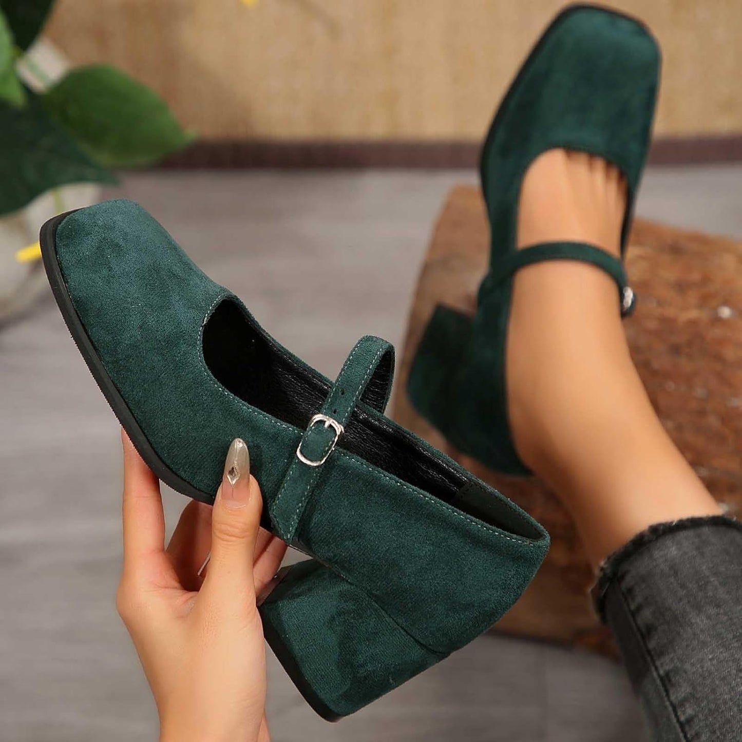 Wildleder Pumps mit Schnalle – Lena Oktoberfest 2026