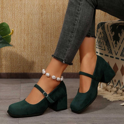 Wildleder Pumps mit Schnalle – Lena Oktoberfest 2026