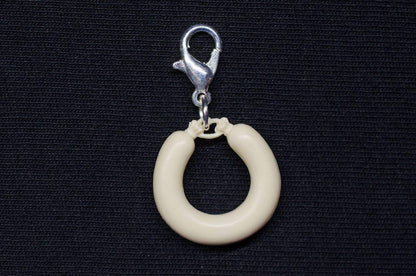 Weißwurst Charm Anhänger (2er-Set) – WeißwurstDuo Oktoberfest 2026