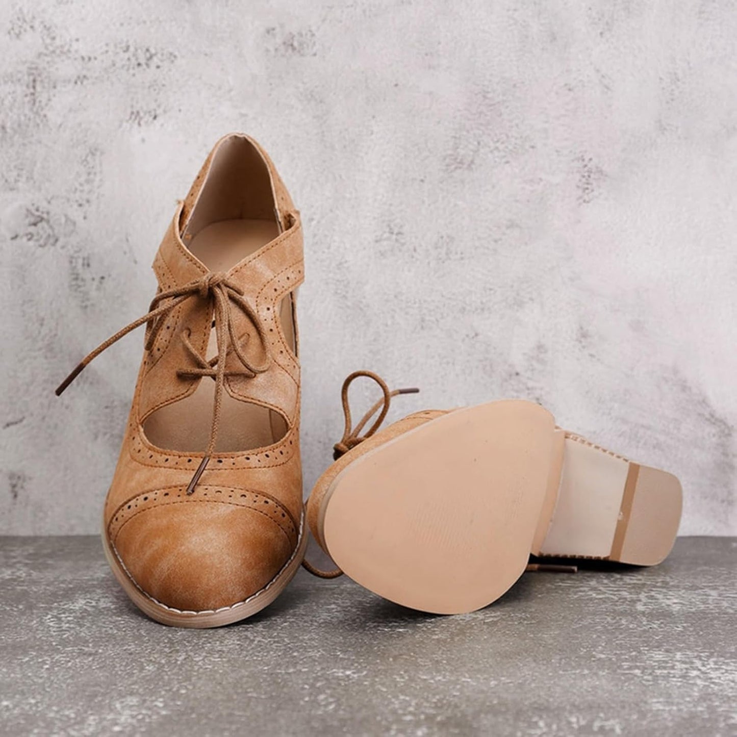 Wildlederoptik Dirndl-Schnürpumps – Katharina Oktoberfest 2026