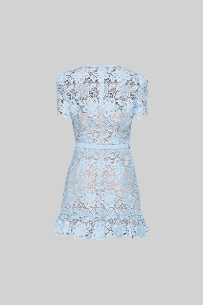 Besticktes Sommer-Minikleid mit Taillengürtel – Alina