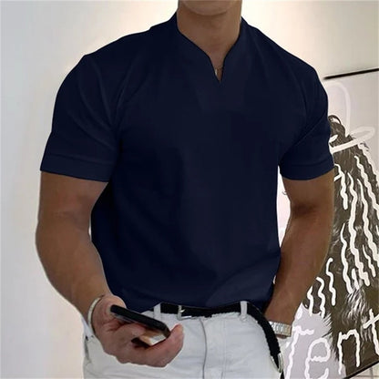 Atmungsaktives Herren Fitnessshirt mit V-Ausschnitt –  Timo
