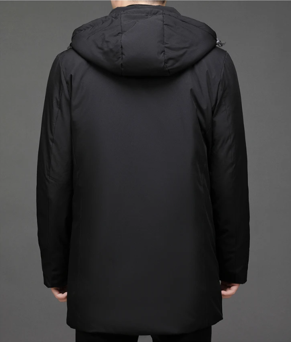 Schwarzer Herren-Wintermantel mit Kapuze, warm, wasserabweisend, modisch, Rückansicht.