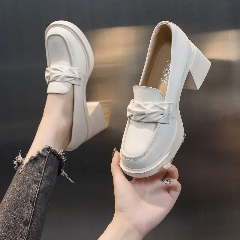 Elegante Damenschuhe mit Quadratischem Absatz – Seraphina Herbstzauber