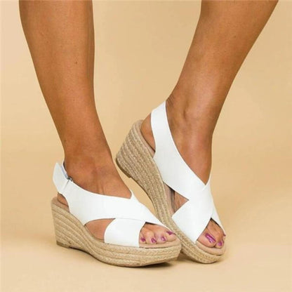 Weiße Damen-Sandalen mit Keilabsatz, Kreuzriemen, Sommermode, bequem, elegant.