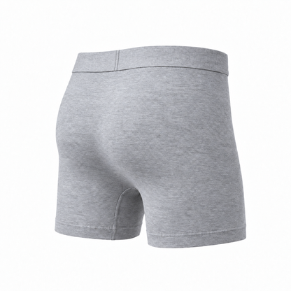Hellgraue melierte Boxerbriefs von hinten schräg, mit durchgehender Rückseite, Bund und gesäumtem Beinabschluss.