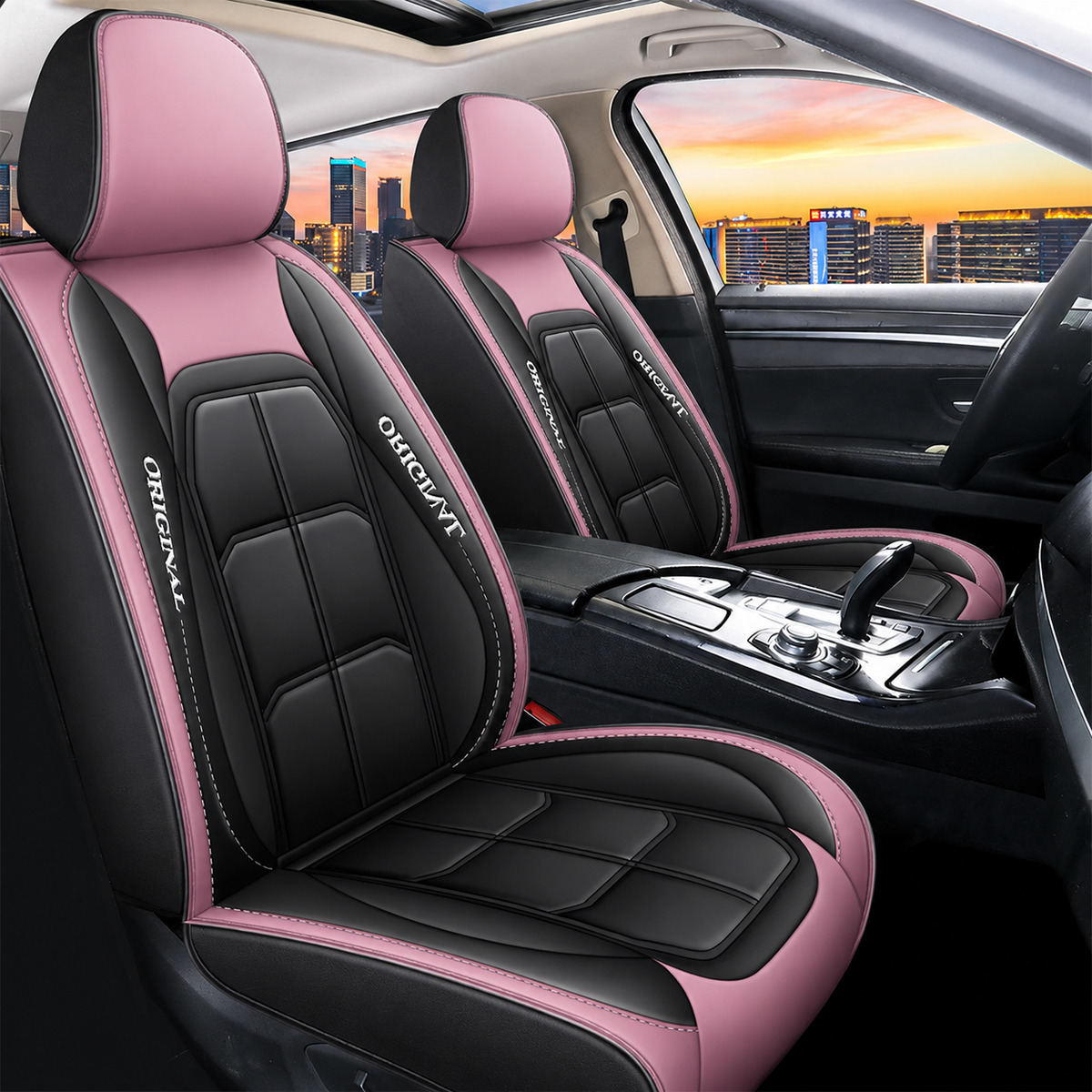 Vordere Autositzbezüge in schwarz und rosa aus PU-Leder im Auto, Innenansicht