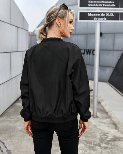 Schwarze Bomberjacke Damen, klassisch, lässig, modisch, Outdoor, Herbstmode, Streetwear.