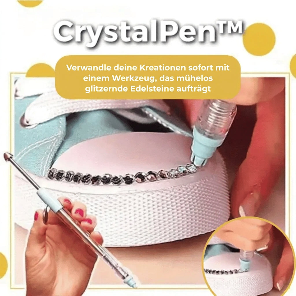 Hand setzt mit dem Stift eine Reihe Strasssteine auf einen weißen Stoffturnschuh, zweiter Stift links im Bild 1