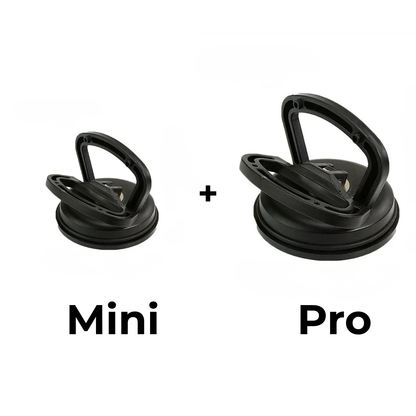 Schwarzes Set aus kleinem Mini- und größerem Pro-Dellenabzieher nebeneinander mit Pluszeichen als Größenvergleich.