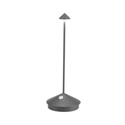 Dunkelgraue Lampe mit kegelförmigem Schirm und Taster am Sockel, freigestellt auf weißem Hintergrund 20