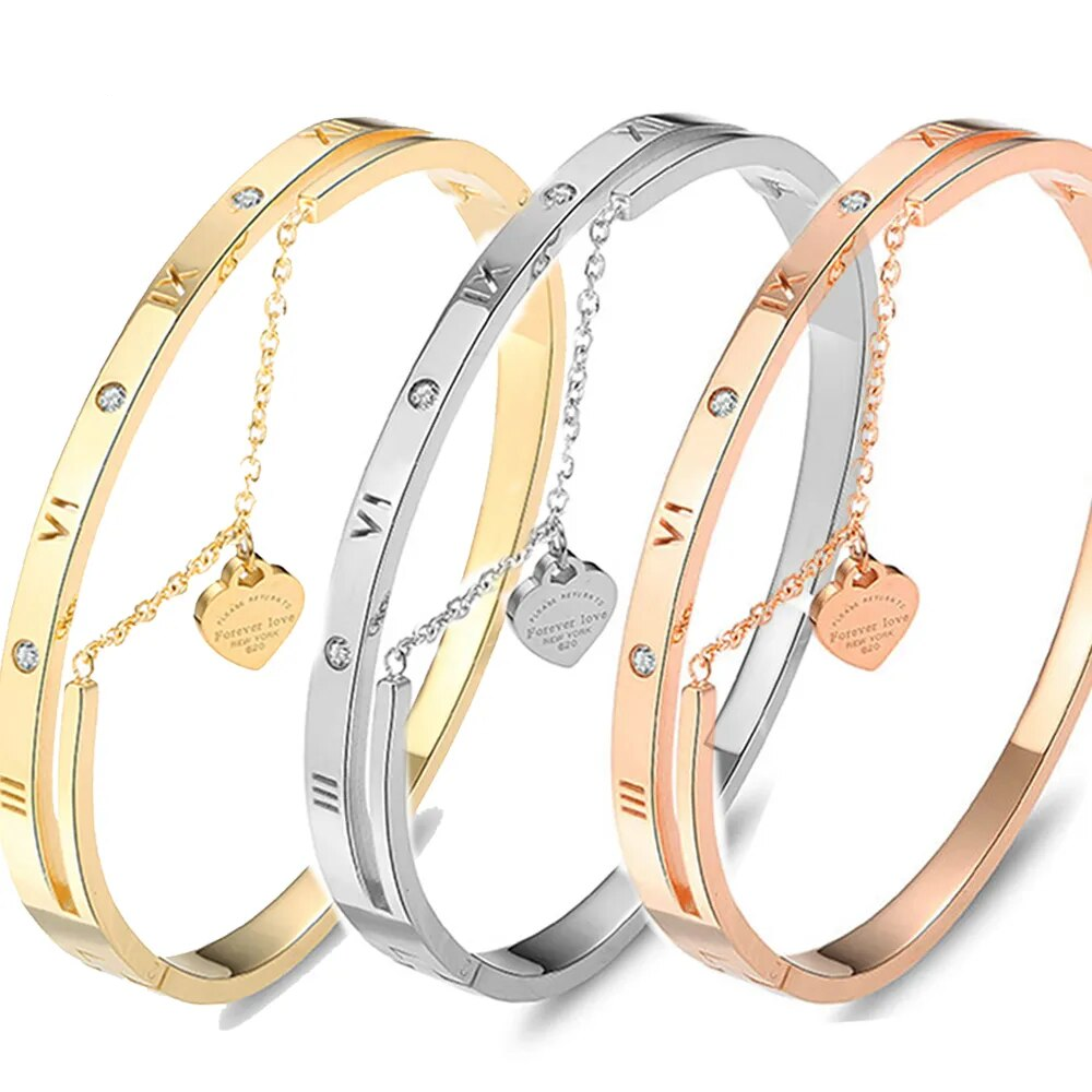 Elegantes Armreifdesign - HeartEmbrace 