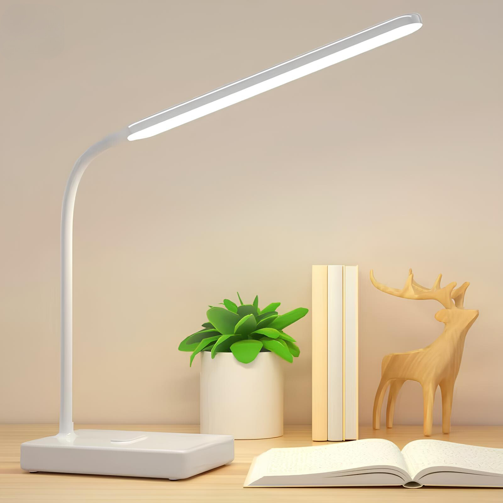 Moderne LED-Schreibtischlampe, weiß, flexibel, energiesparend, ideal für Büro und Zuhause.