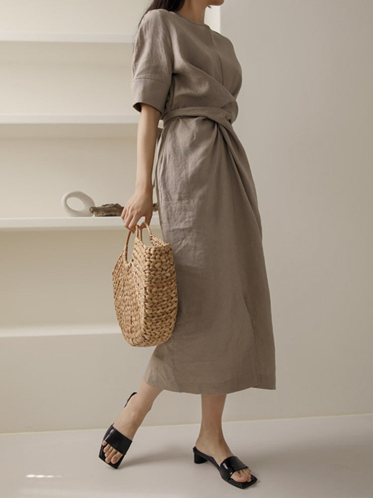 Leichtgewicht Khaki Herbstkleid mit verstellbarem Bund – Isalie