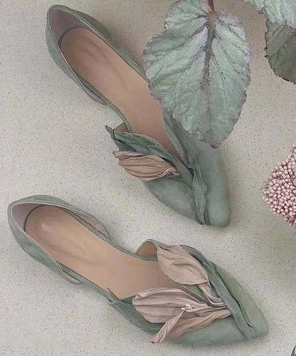 Handgefertigte Spitzen-Ballerinas mit Herbstrosen – Odette