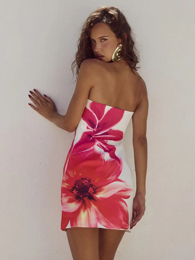 Sommerliches Minikleid mit Blumenmuster und verstellbaren Trägern – Zoey