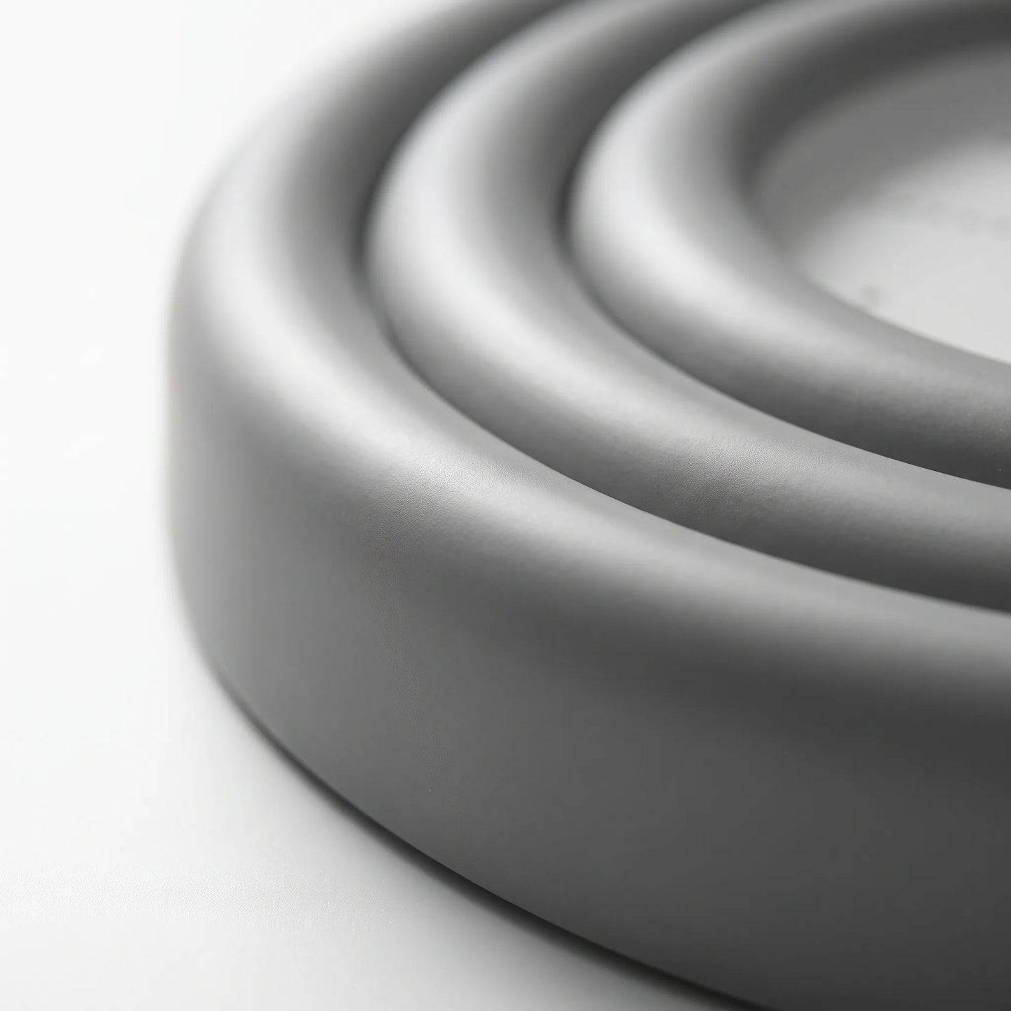 Minimalistische Pendelwanduhr - Circulonix
