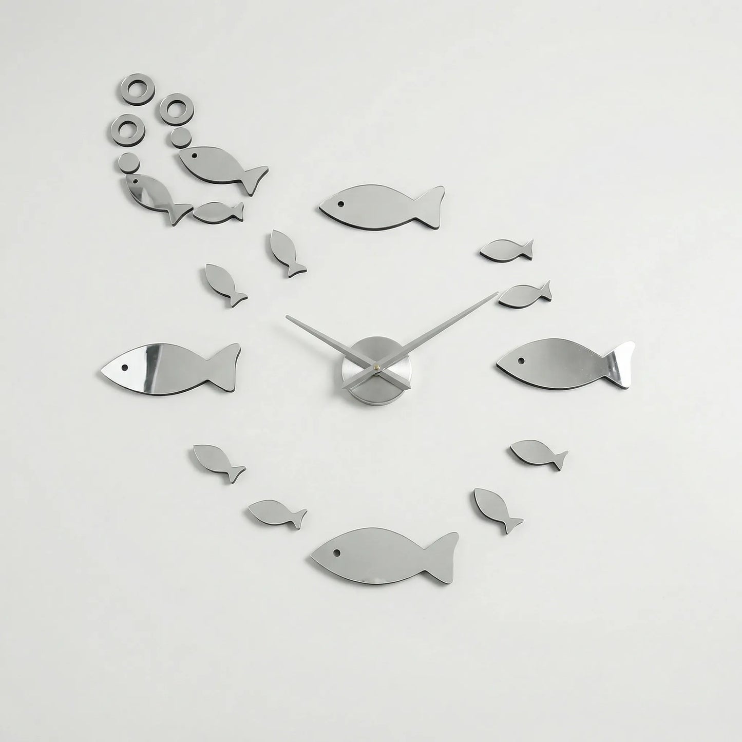 Moderne Spiegel-Wanduhr - Miraflow