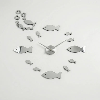 Moderne Spiegel-Wanduhr - Miraflow
