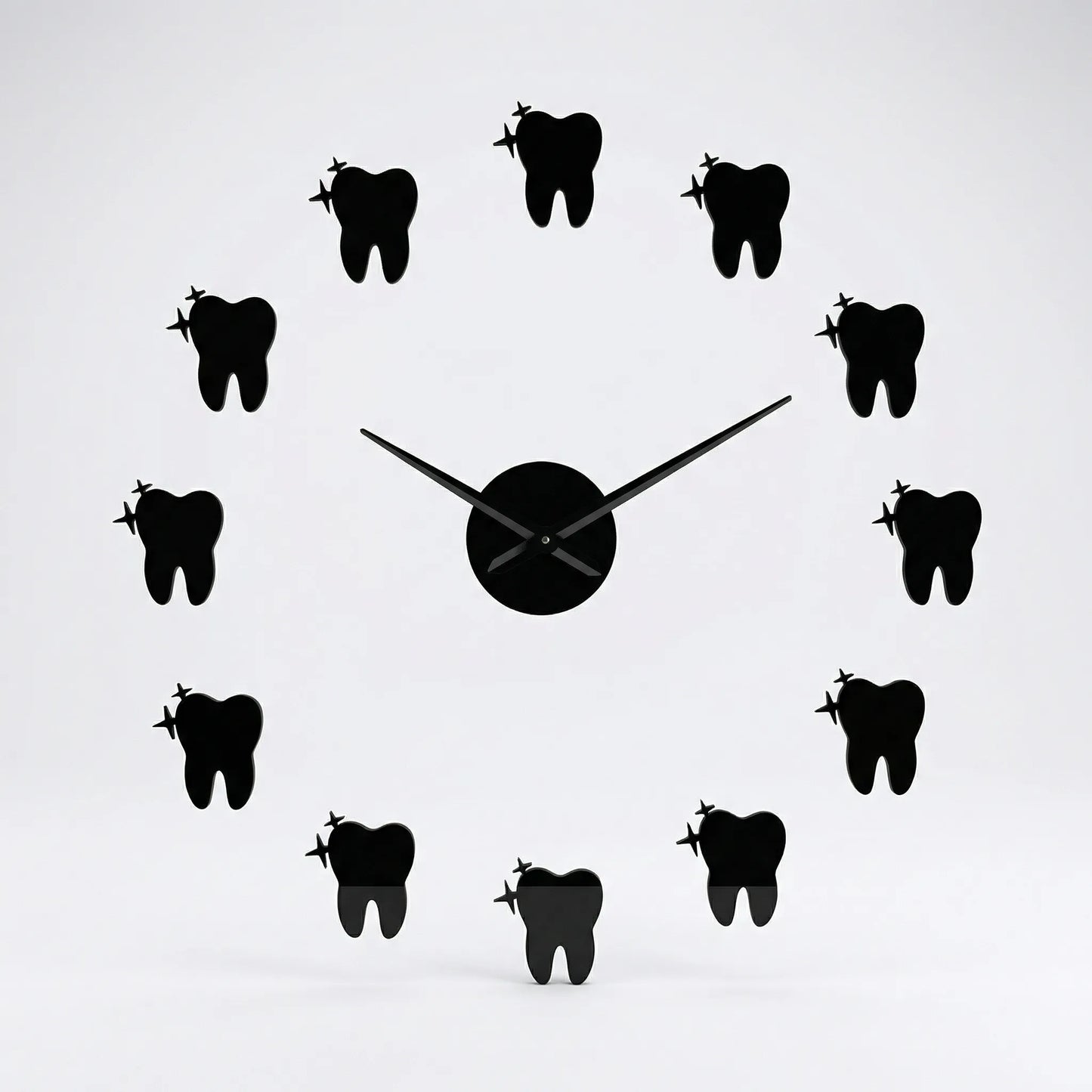 Moderne Wanduhr Mit Spiegeleffekt - DentiqueClock
