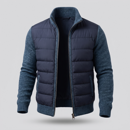 Marineblaue Steppjacke mit blau melierten Strickärmeln und Stehkragen, offen, frontal fotografiert 4