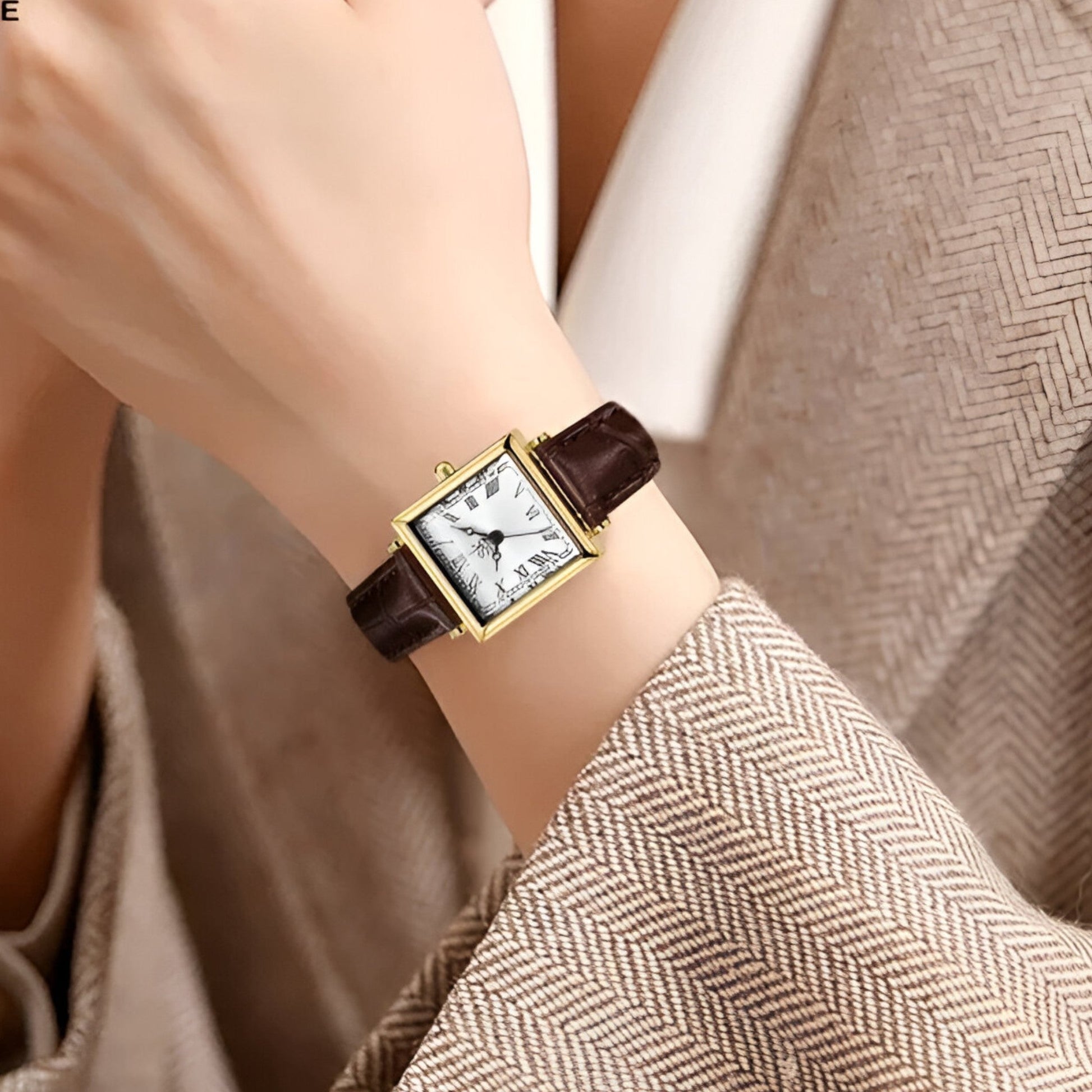 Quadratisches Zifferblatt - ChicTime 